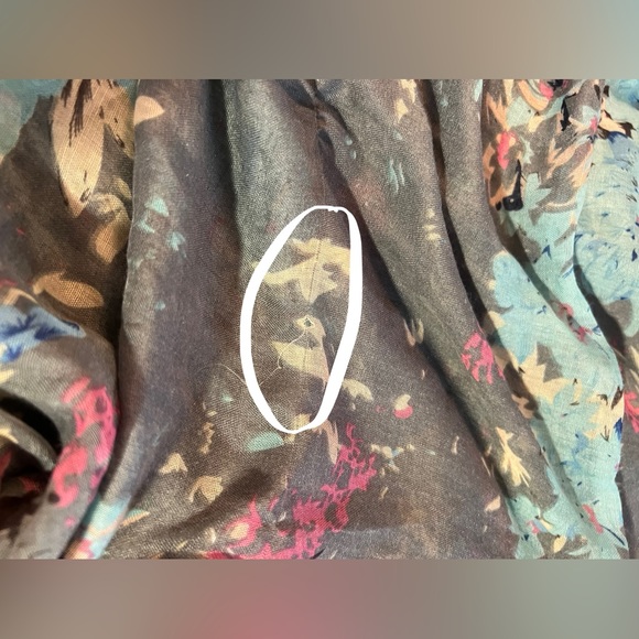 Lightweight Floral Flower Scarf Shawl Wrap - Picture 5 of 7